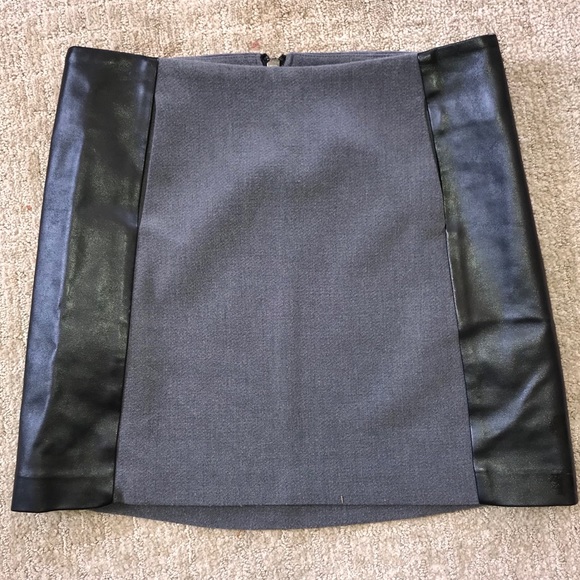 Kensie | leather paneled mini skirt size 6 - Picture 4 of 5